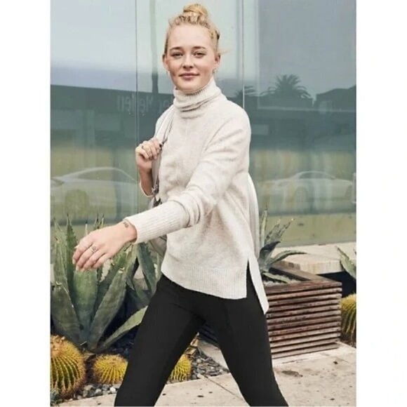 Athleta Transit merino wool blend long sleeve pullover turtleneck sweater - Picture 1 of 11